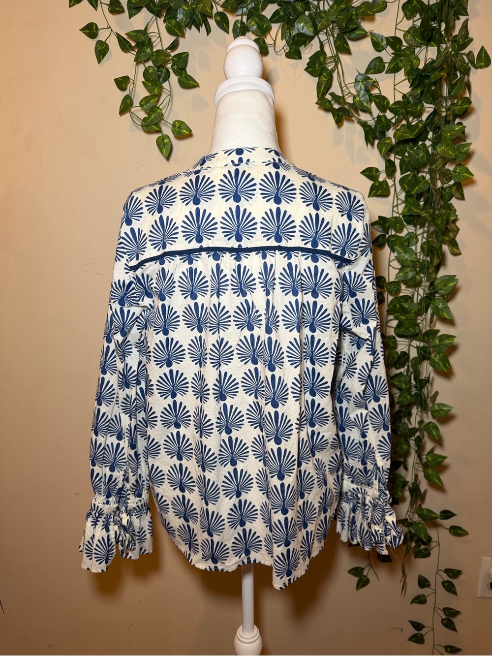 Blue and White Printed Long-Sleeve Split-Neck Blouse - Picture 7 of 12